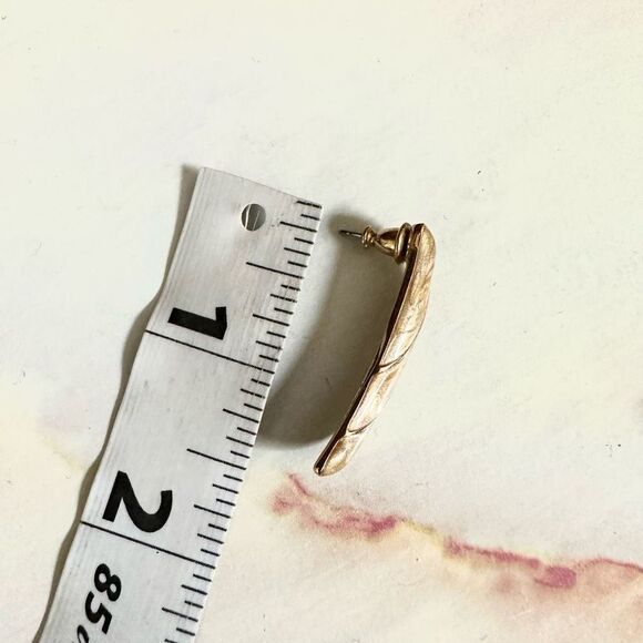 Monet gold tone long enamel earrings - Picture 3 of 6